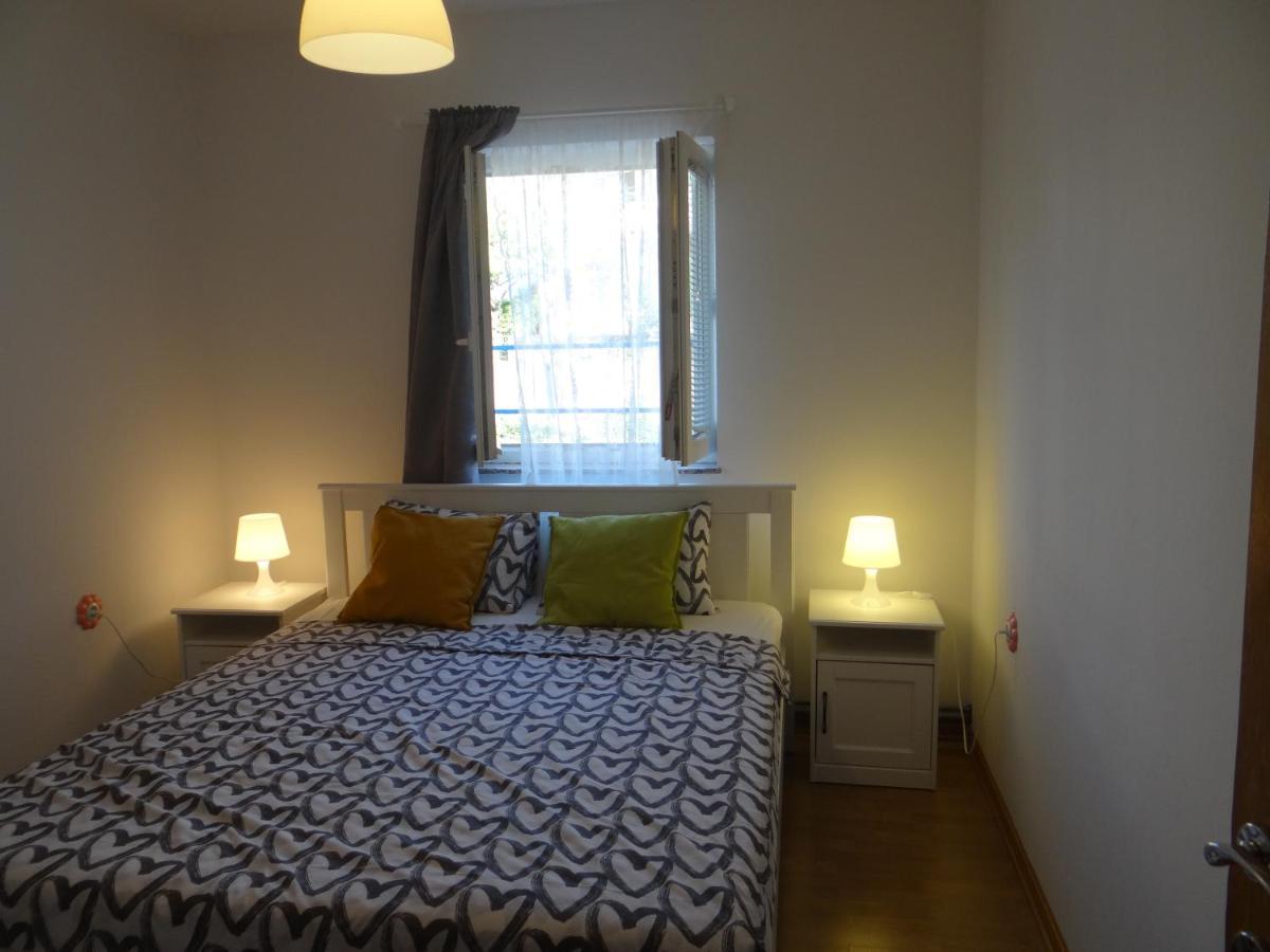 Apartman Ana & Marta Сень Екстер'єр фото
