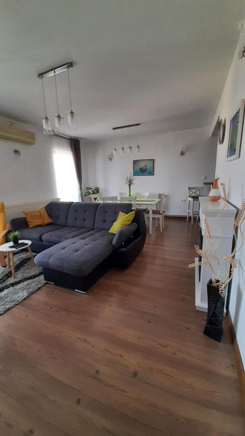 Apartman Ana & Marta Сень Екстер'єр фото