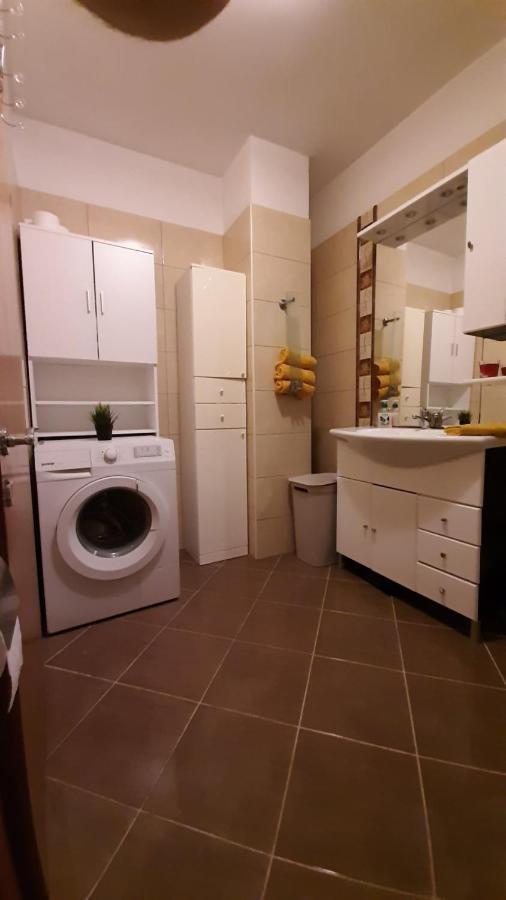 Apartman Ana & Marta Сень Екстер'єр фото