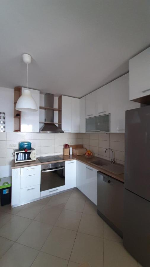 Apartman Ana & Marta Сень Екстер'єр фото
