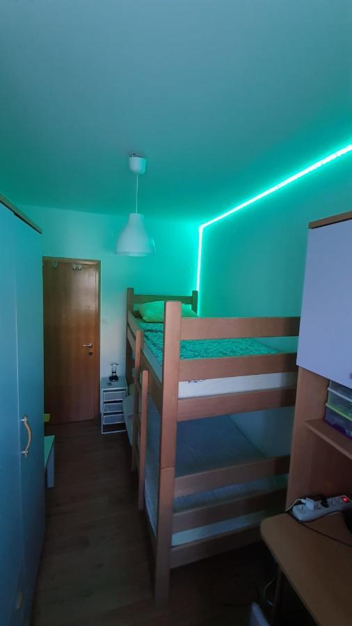 Apartman Ana & Marta Сень Екстер'єр фото