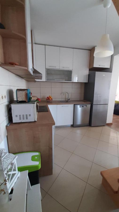 Apartman Ana & Marta Сень Екстер'єр фото