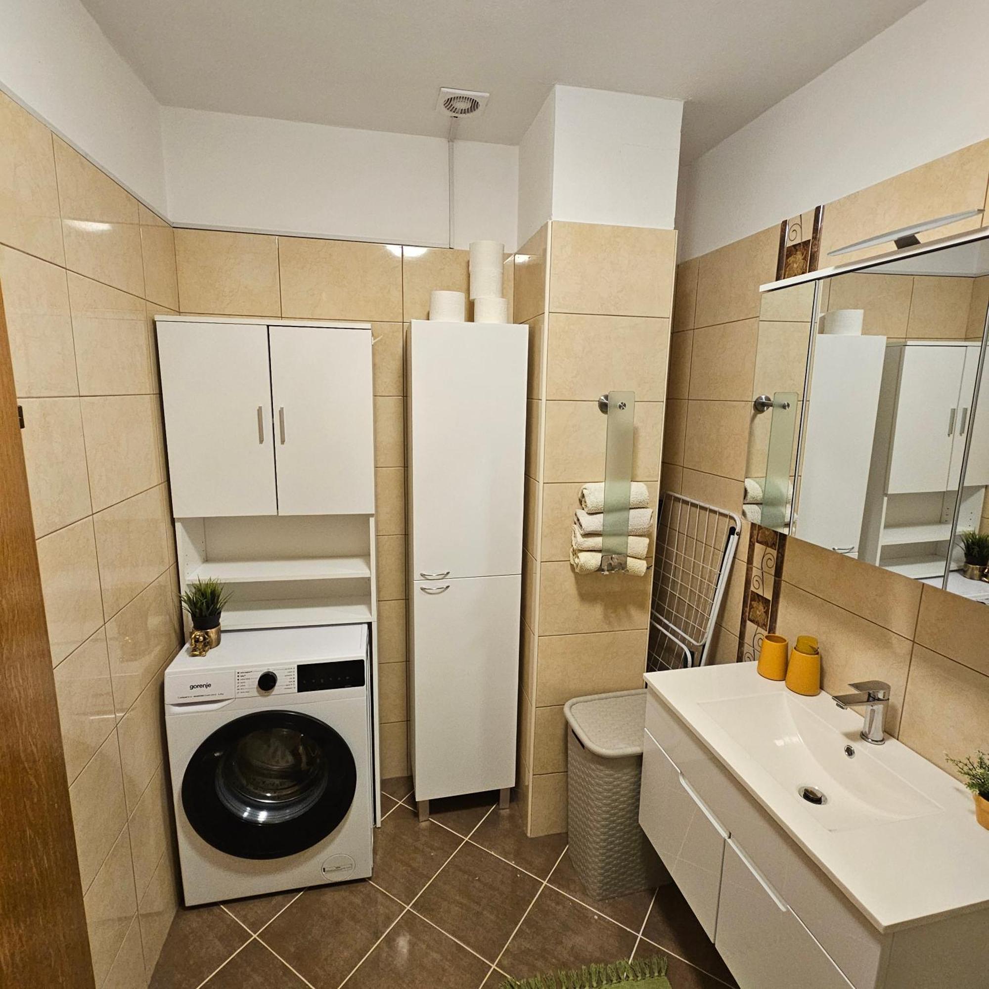 Apartman Ana & Marta Сень Екстер'єр фото