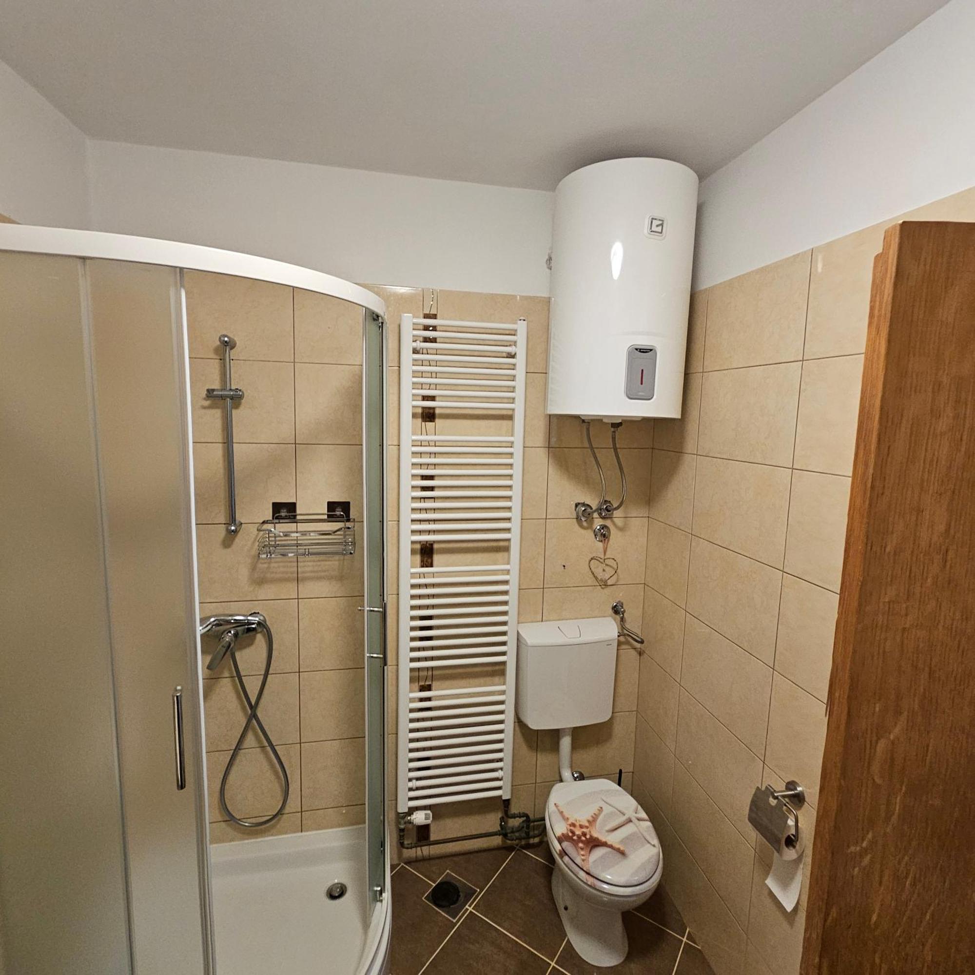 Apartman Ana & Marta Сень Екстер'єр фото