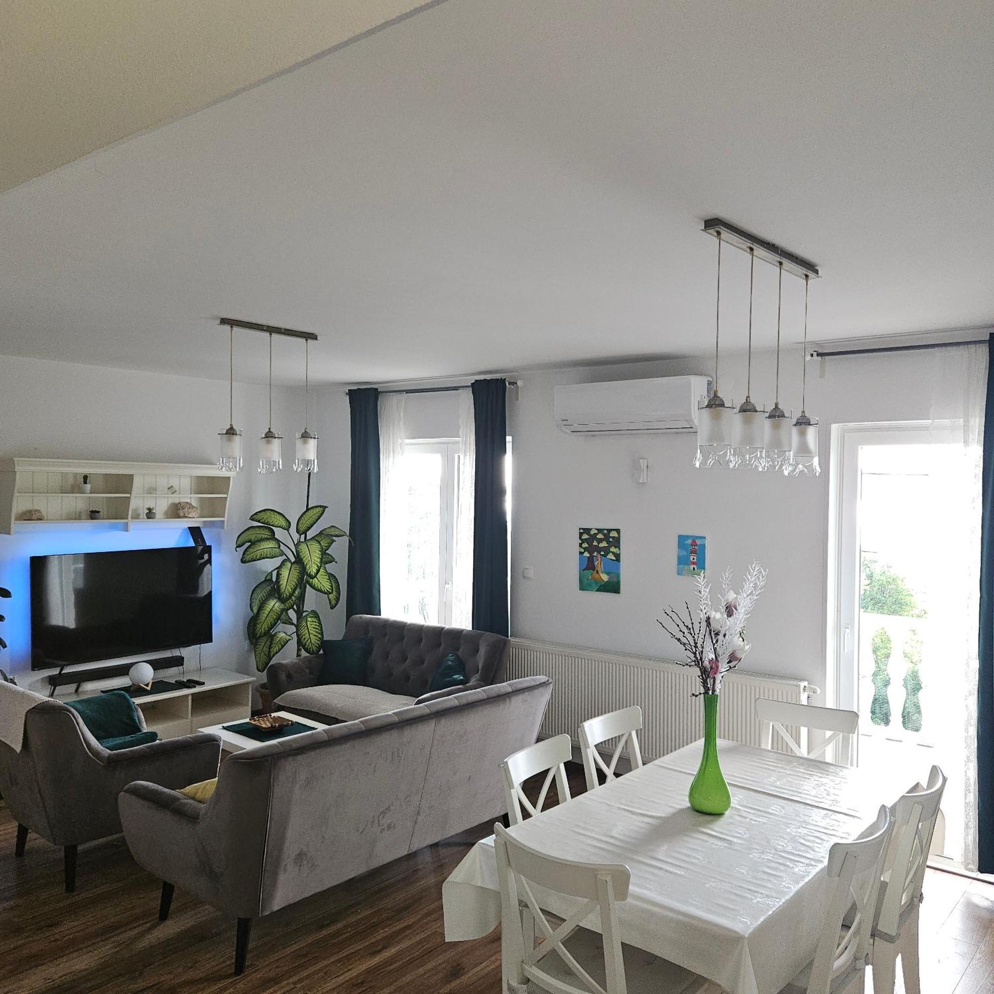 Apartman Ana & Marta Сень Екстер'єр фото